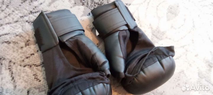 Перчатки для рукопашного боя Rusco черные 12 oz