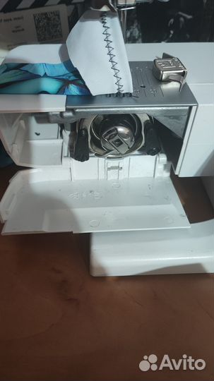 Швейная машинка bernette