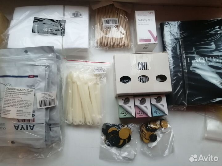 Набор инструментов для мастера маникюра