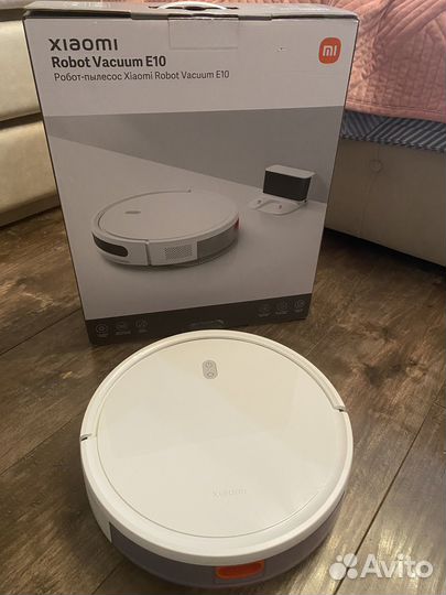 Продам Xiaomi Робот-пылесос E10 EU, белый