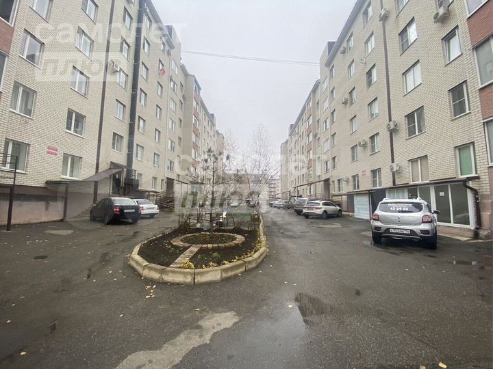 2-к. квартира, 53 м², 3/6 эт.