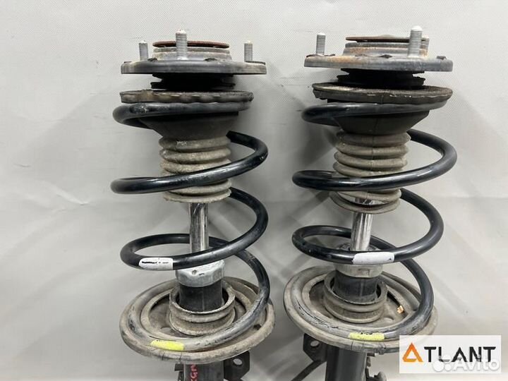 Стойка передняя toyota isis