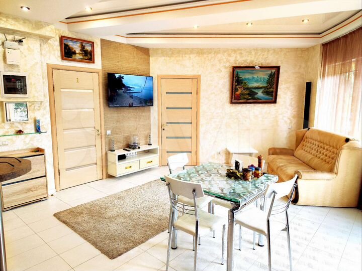 2-к. квартира, 60 м², 2/9 эт.