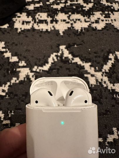 Airpods 2