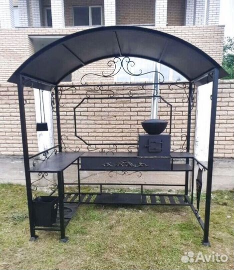 Беседка с мангалом