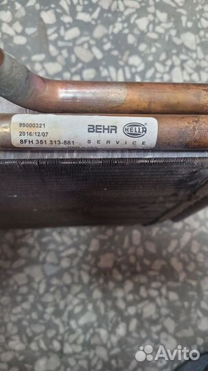 Радиатор отопителя салона freightliner