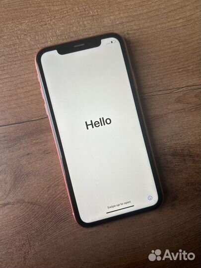 Телефон iPhone XR