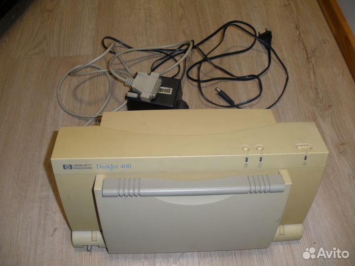 Ретро принтер Hewlett Packard DeskJet 400
