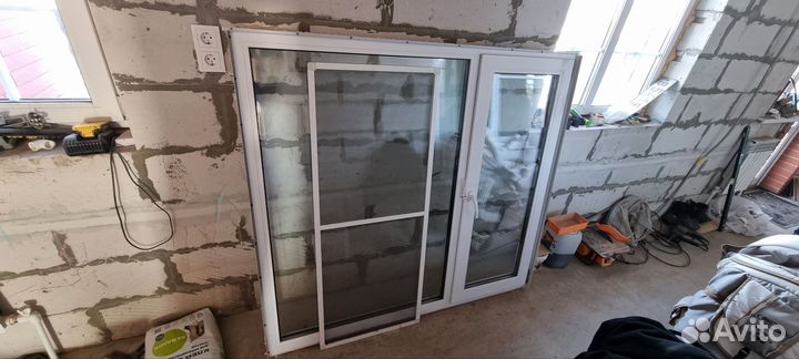 Окно пвх бу с маскитной сеткой