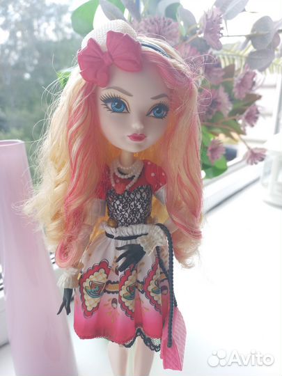 Кукла Ever After High Apple White