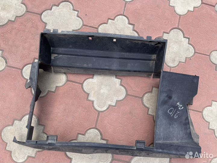 Диффузор вентилятора Mercedes W210 OM604