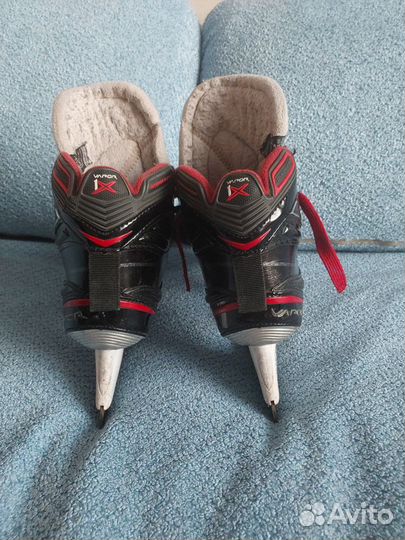 Хоккейные вратарские коньки bauer vapor 1x pro