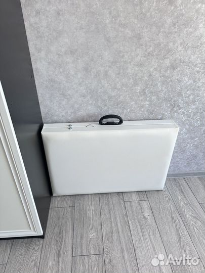 Кушетка для наращивания ресниц