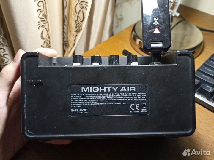 Гитарный комбоусилитель Nux mighty air 10 вт