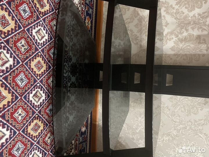 Подставка для телевизора с кронштейном