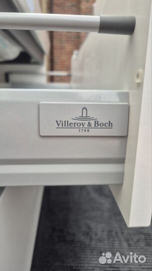 Раковина с тумбой Villeroy&Boch