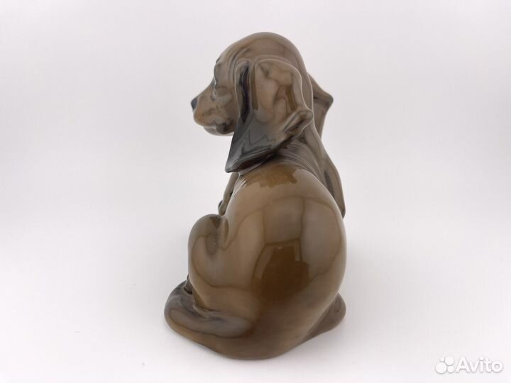 Винтажная фарфоровая статуэтка 