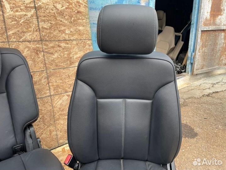 Кожаный салон Mercedes-Benz Gl X164 4.7 2012