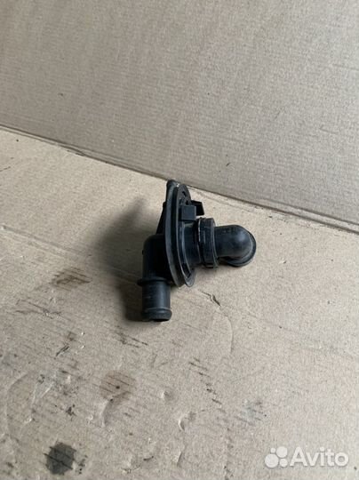 Тройник печки Mercedes C w204