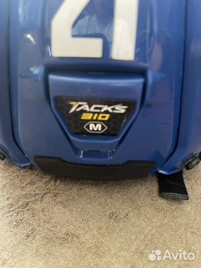 Хоккейный шлем