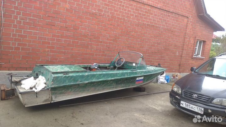 Продам моторное судно казанка 5М2 водомёт
