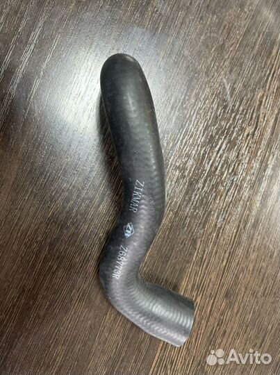 Патрубок охлаждения Mercedes M271