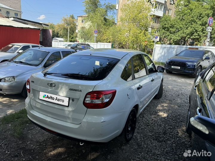 LADA Granta 1.6 МТ, 2018, 32 000 км