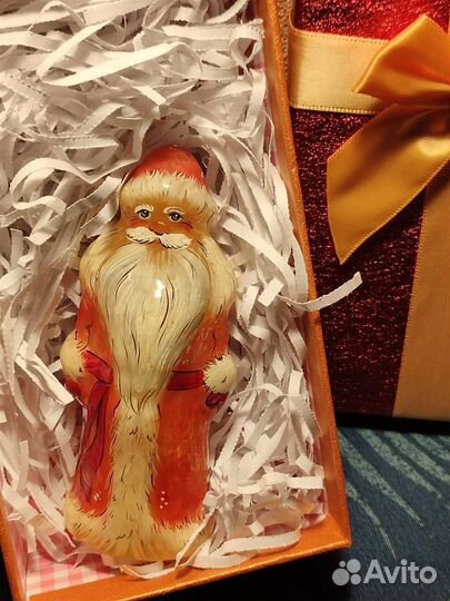 Статуэтка Дед Мороз из натурального селенита