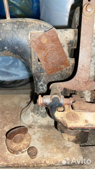 Швейная машинка