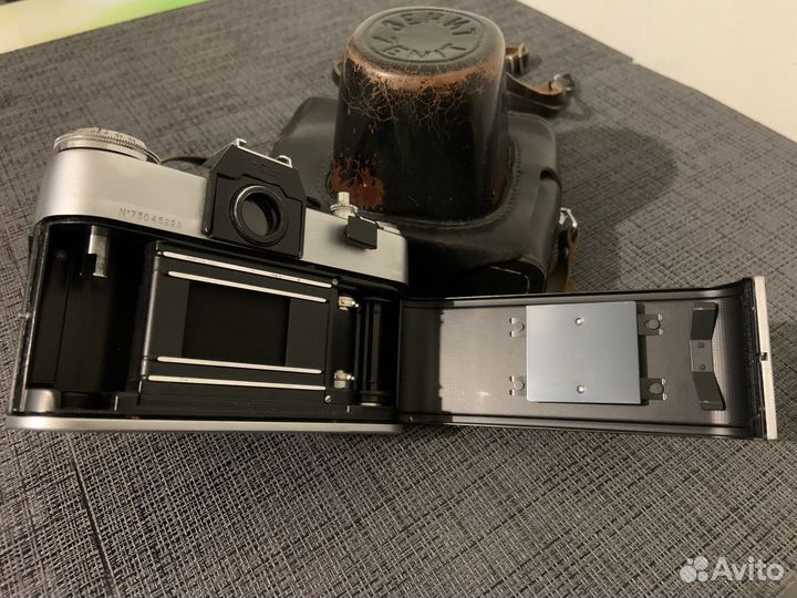 Плёночный фотоаппарат Zenith EM и фэд 5с