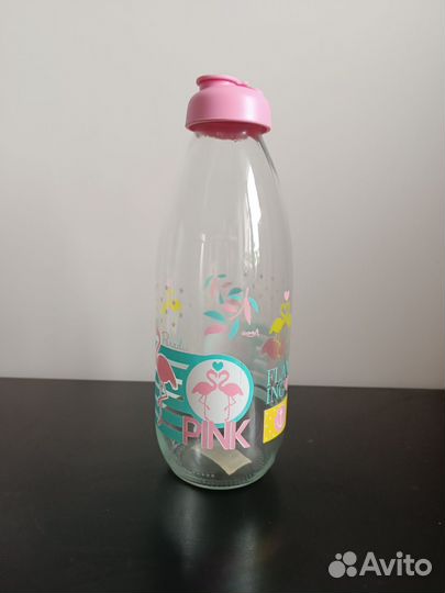 Стеклянная бутылка для воды фламинго