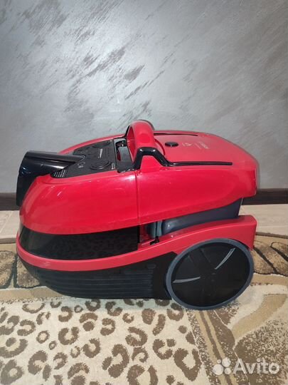 Моющий пылесос Bosch BWD421PET