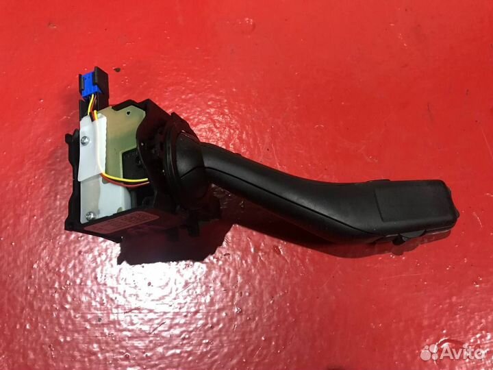 Переключатель подрулевой правый VW Tiguan