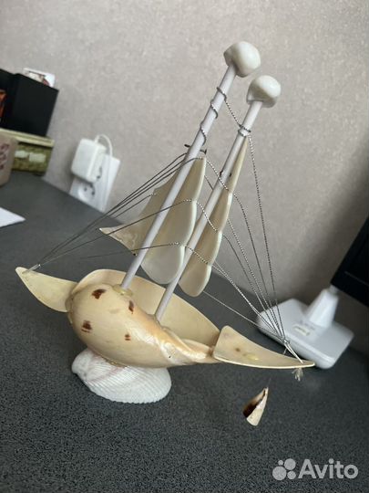 Статуэтка из ракушек