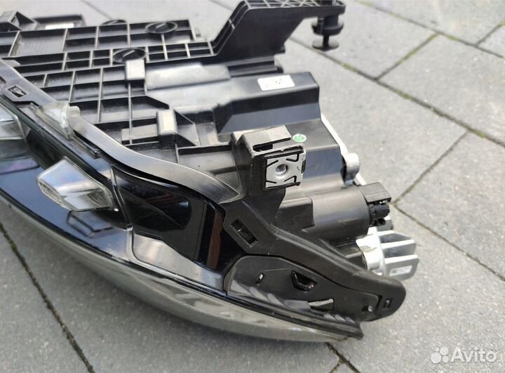 VW T-ROC рестайлинг фара правая светодиод