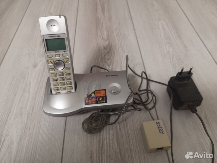 Стационарный телефон panasonic