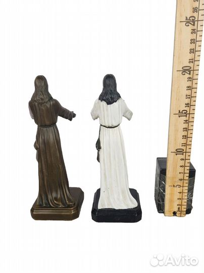 Бронзовая статуэтка 