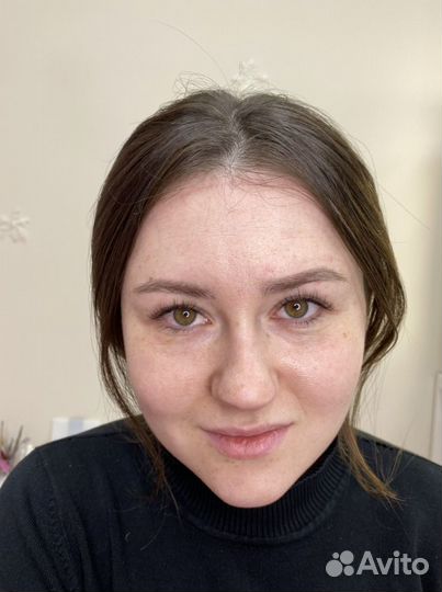 Модель на наращивание ресниц