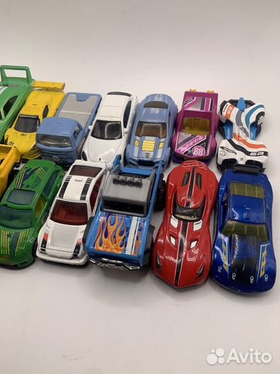 Hot wheels машинки пакетом 14шт