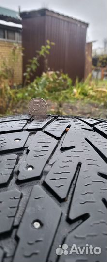 Nokian Tyres Hakkapeliitta 7 215/65 R16