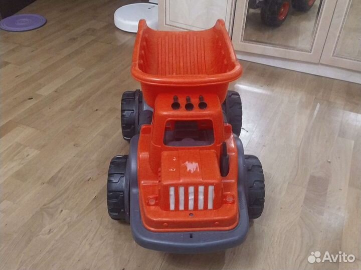 Игрушка грузовик