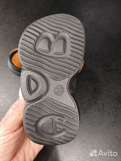 Сандали детские