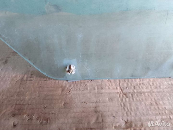 Стекло задний правой двери Chevrolet Aveo T250