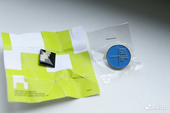 Два значка на тему культуры Хельсинки