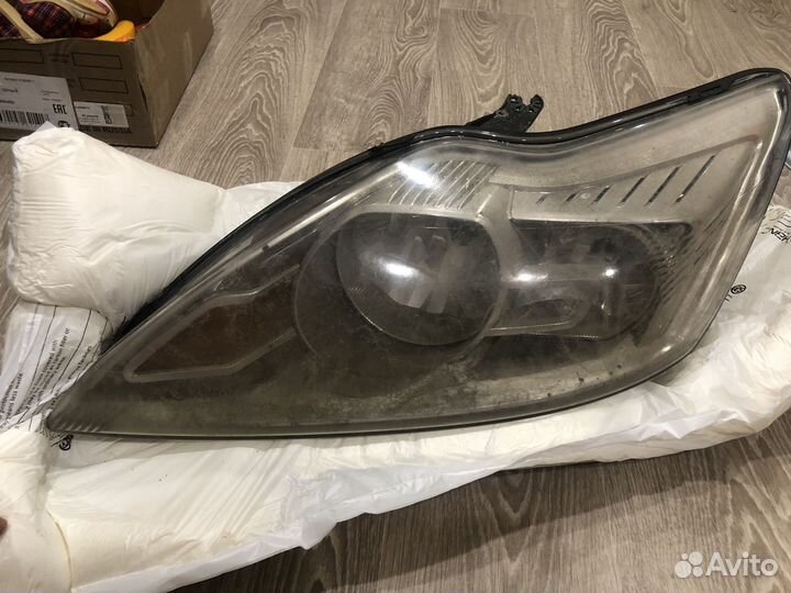 Фара Ford Focus 2