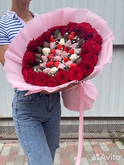 Букет и клубника в шоколаде съедобные букеты