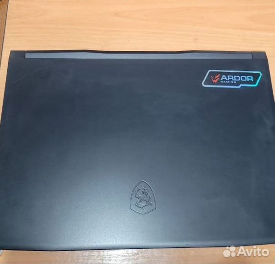 Игровой ноутбук MSI GF76 Katana 11SC-483 XRU