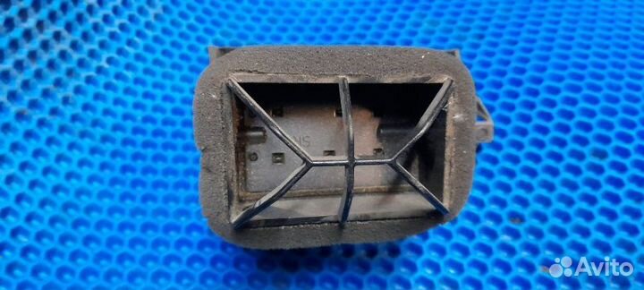 Дефлектор воздуховода Nissan Tiida