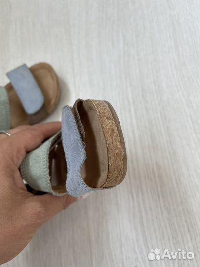Сандалии hm детские 20 размер