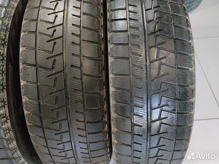 Bridgestone Blizzak Revo GZ 225/60 R17 99S